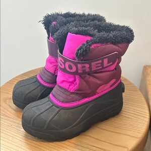 Girl’s Sorel winter boots